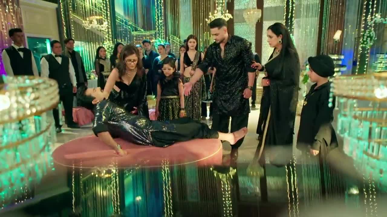 E443